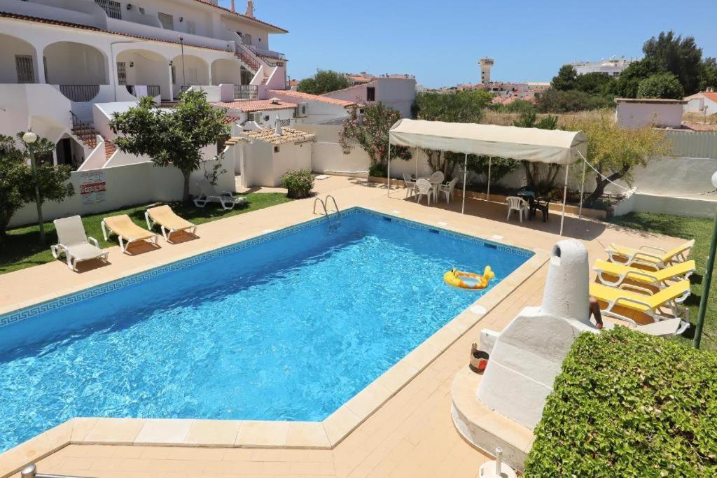 Apartamento V2 Pedro - By Bedzy Albufeira Dış mekan fotoğraf
